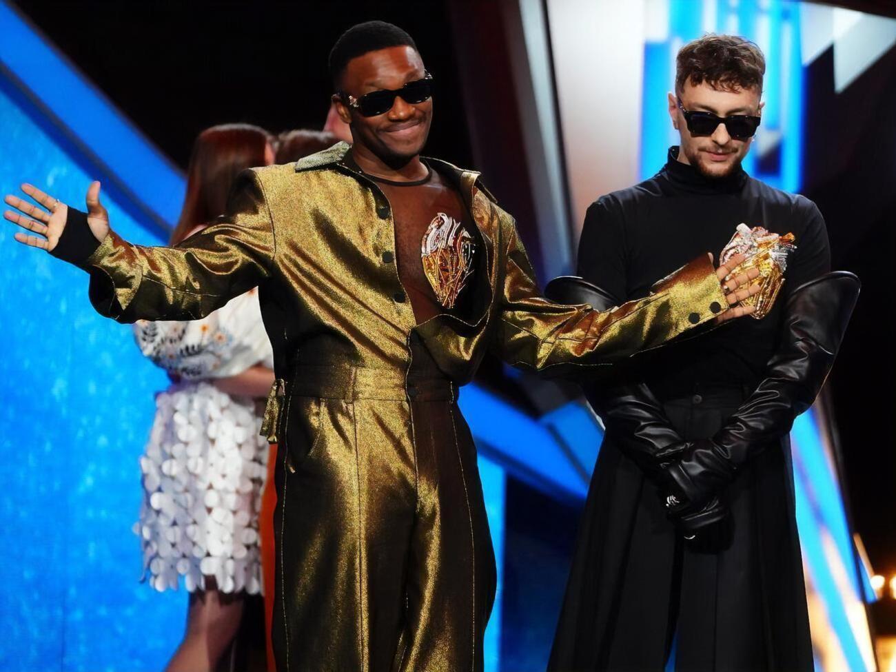 Музыканты добавили в англоязычную композицию куплет на украинском языке