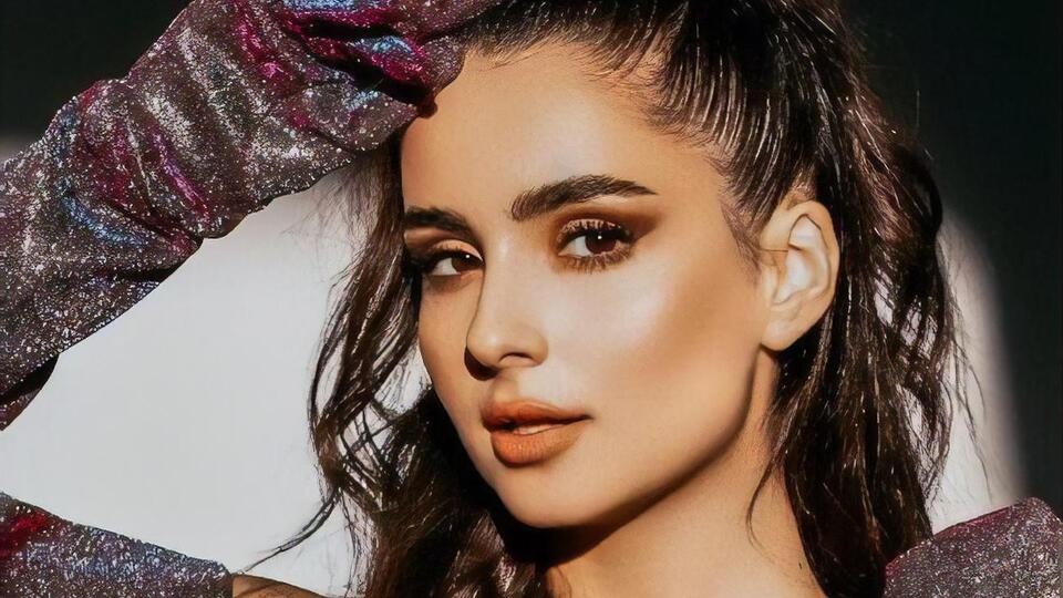 Тринчер: С днем нашей женской силы, девочки