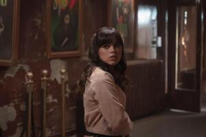 Одну из главных ролей в фильме исполнила Ортега, известная по сериалу "Уэнсдей"