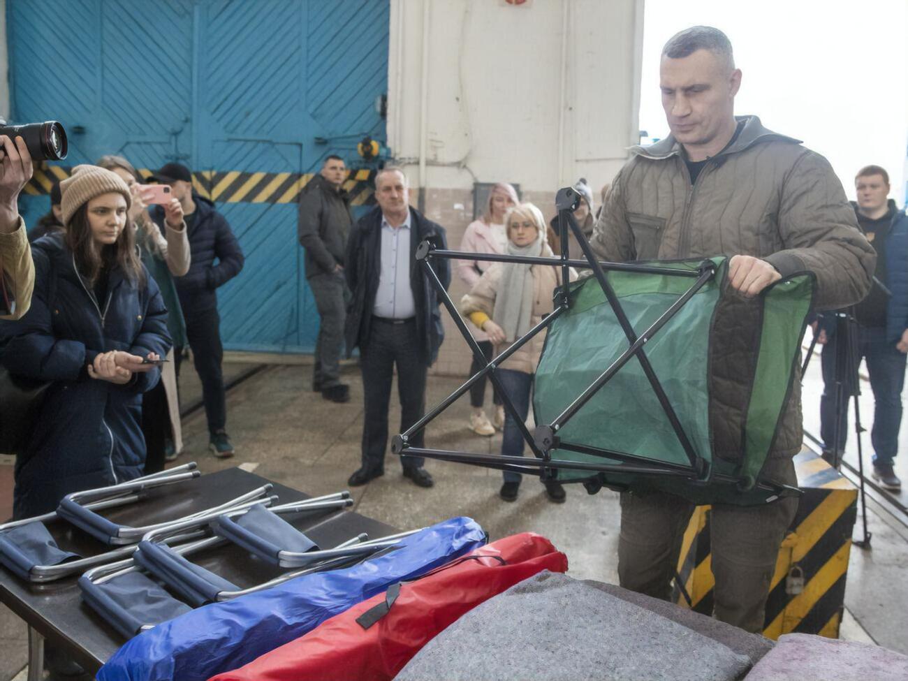 Помощь будет распределена между всеми подземными станциями