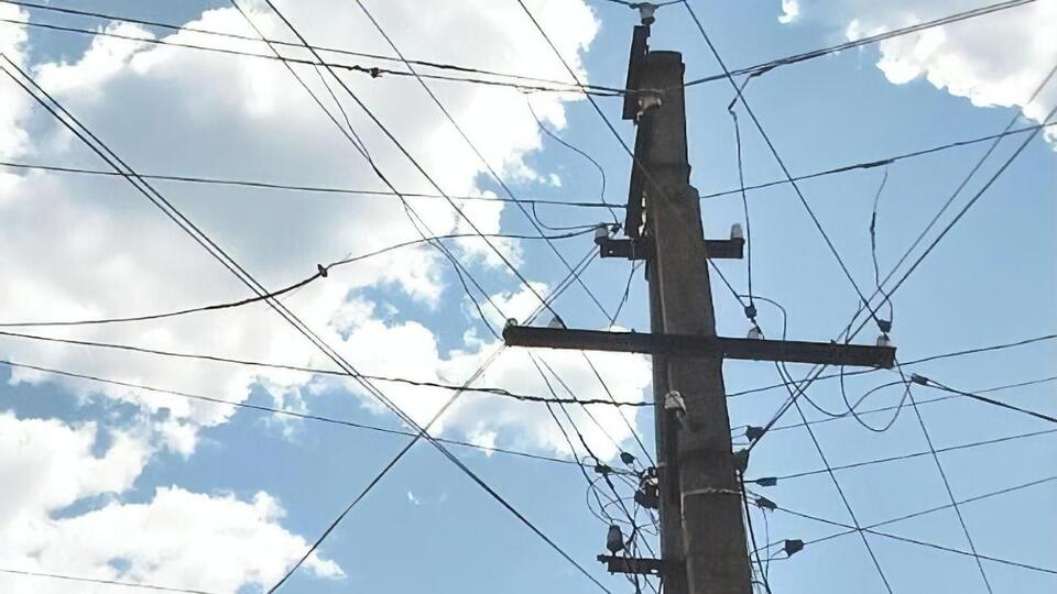 У лютому енергетики ДТЕК повернули світло 263 тис. сімей у 362 населених пунктах, що залишилися без електропостачання через ворожі обстріли у Донецькій і Дніпропетровській областях