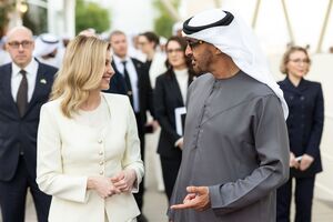 Зеленская во время визита в ОАЭ продемонстрировала наряды от украинских брендов