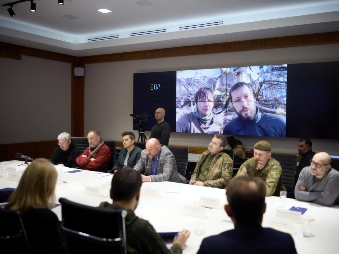 9 марта президент встретился с журналистами и деятелями культуры