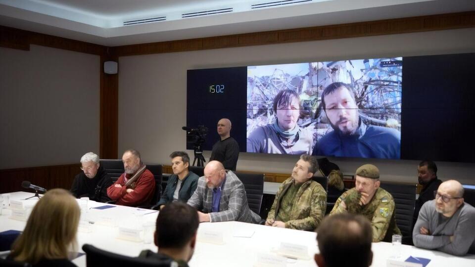 9 марта президент встретился с журналистами и деятелями культуры