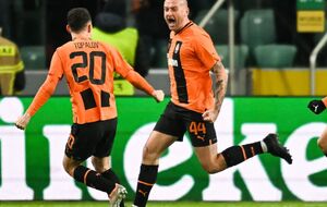 Ракицкий открыл счет в матче против "Фейеноорда" на 79-й минуте