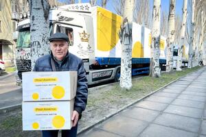 Фонд Ріната Ахметова передав понад пів мільйона продуктових наборів для жителів 22 областей України