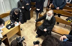 Лебедь заявил, что "плакать не станет"