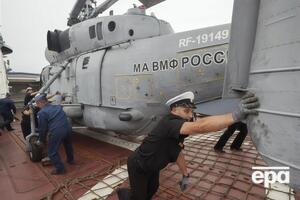 Всего на боевом дежурстве в Черном море оккупанты держат четыре корабля