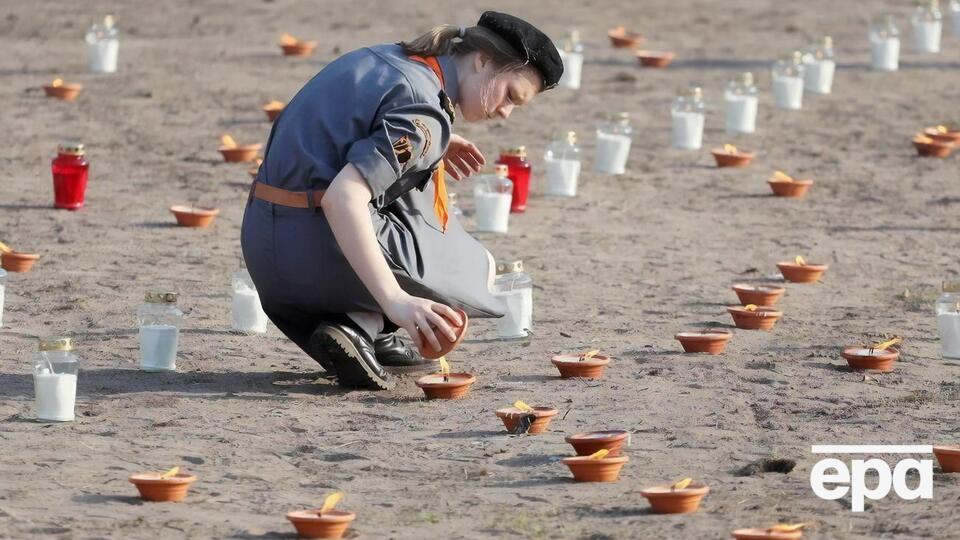 Літак Ту-154, у якому перебували Качинський із дружиною та 86 членами урядової делегації, розбився під Смоленськом 10 квітня 2010 року