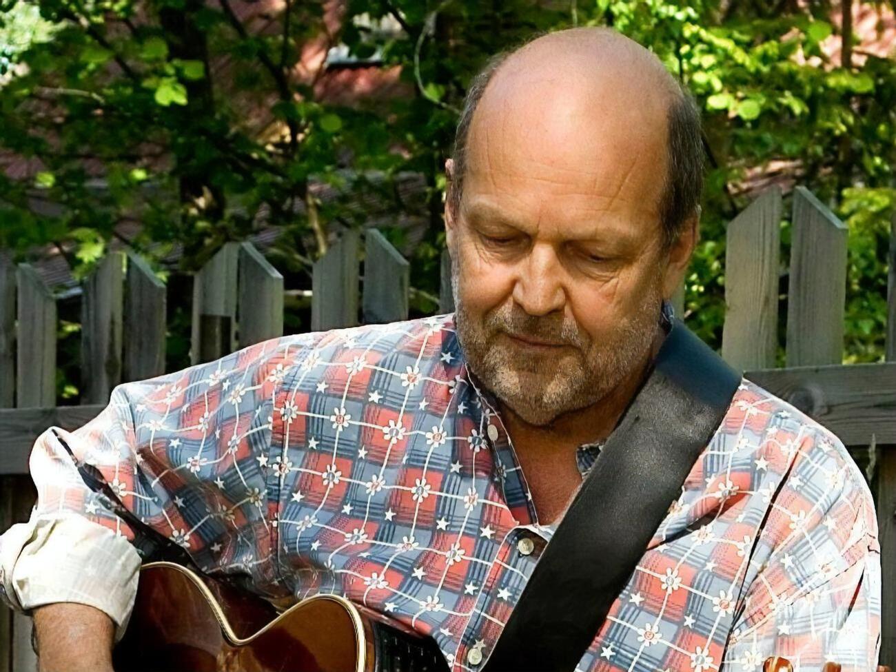 Велландер начал сотрудничать с ABBA осенью 1974 года