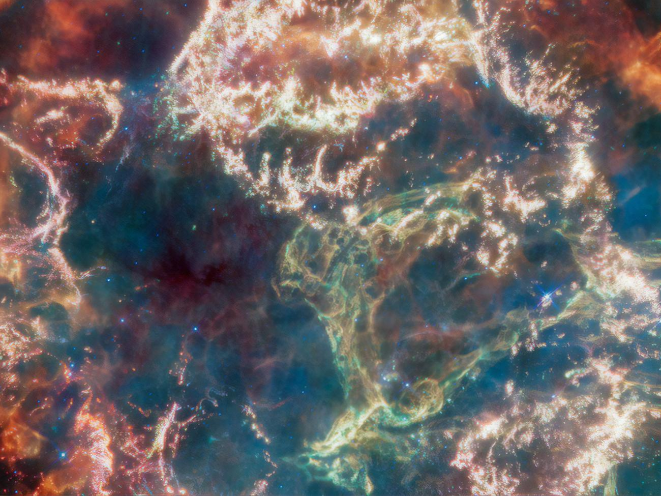 "Монстром" ученые назвали зеленую петлю на снимке