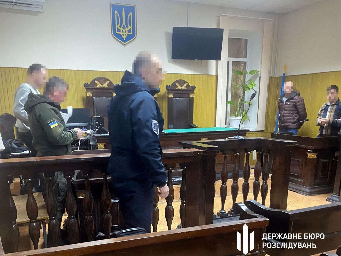 Санкції статей, за якими підозрюють командира підрозділу матеріального забезпечення військової частини, передбачають ув'язнення до 12 років