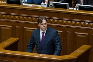 В октябре 2022 года СМИ видели Сенниченко во Франции