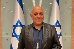 Тамар считает, что воюют оккупанты плохо и руководят российской армией бездарно – в ЦАХАЛ такой военачальник не продержался бы и дня