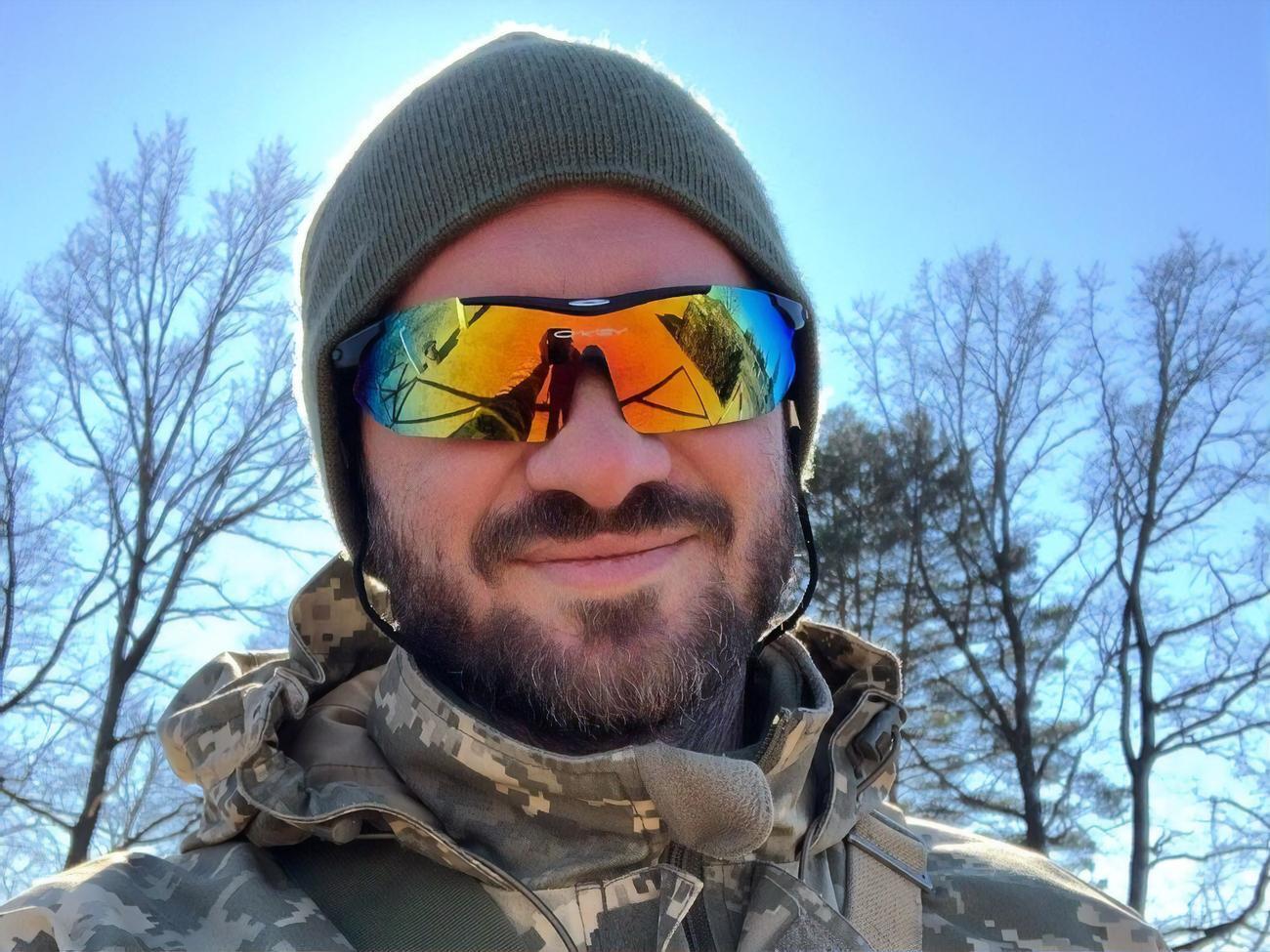 28 лютого 2022 року Дікусар повідомив, що поповнив лави ЗСУ