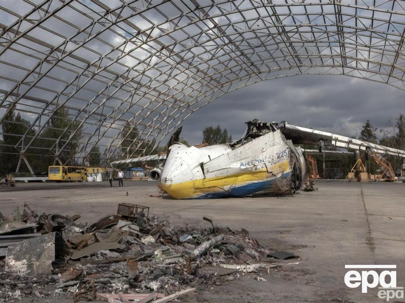 Об уничтожении самолета "Мрія", стоявшего в ангаре в Гостомеле под Киевом, стало известно 27 февраля