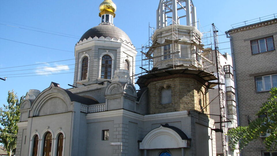 Окупанти обстріляли церкву перед Великоднем