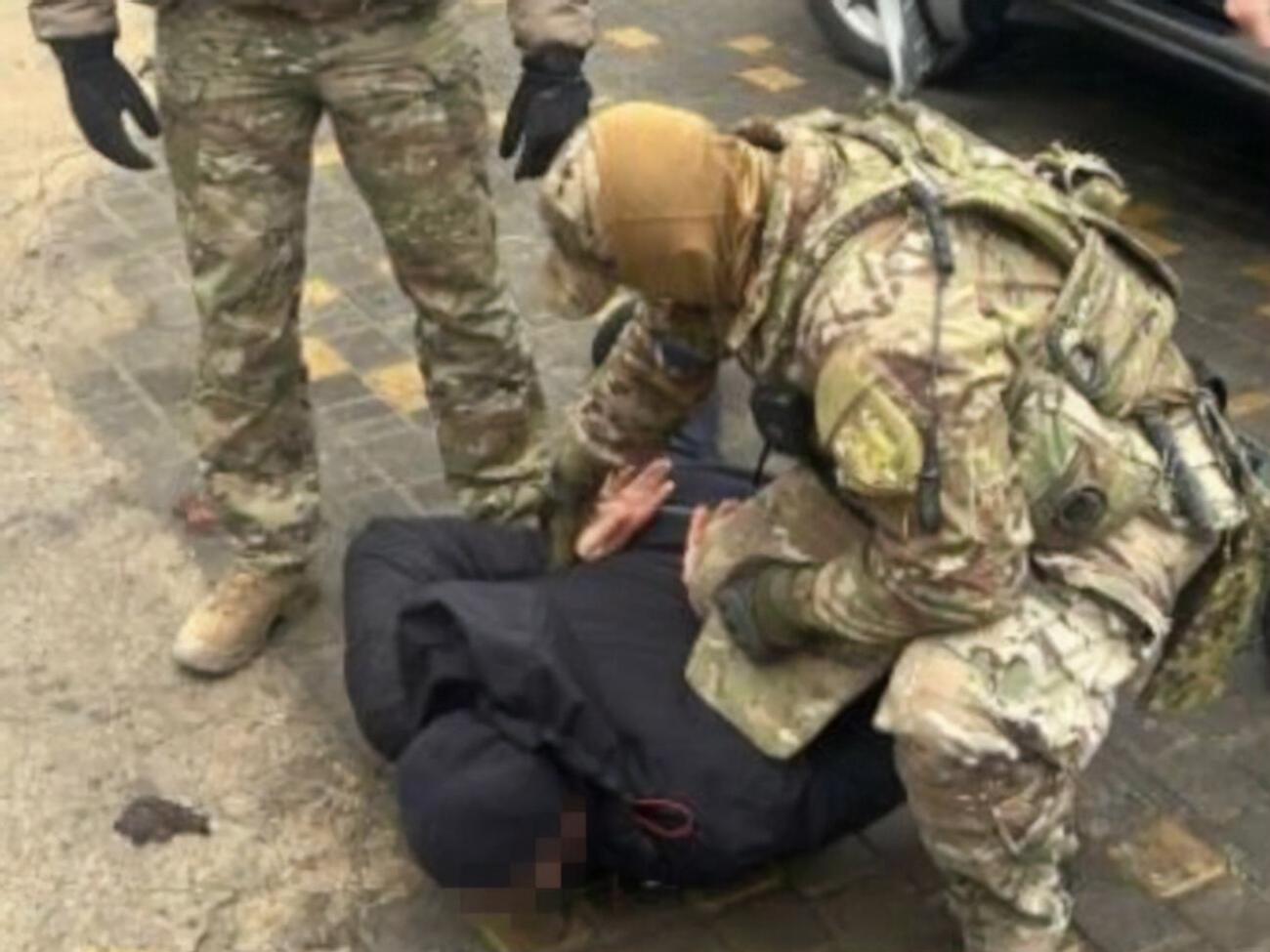 Фигуранта задержали на получении&nbsp;&euro;3 тыс. за беспрепятственный ввоз в страну 4 млн грн