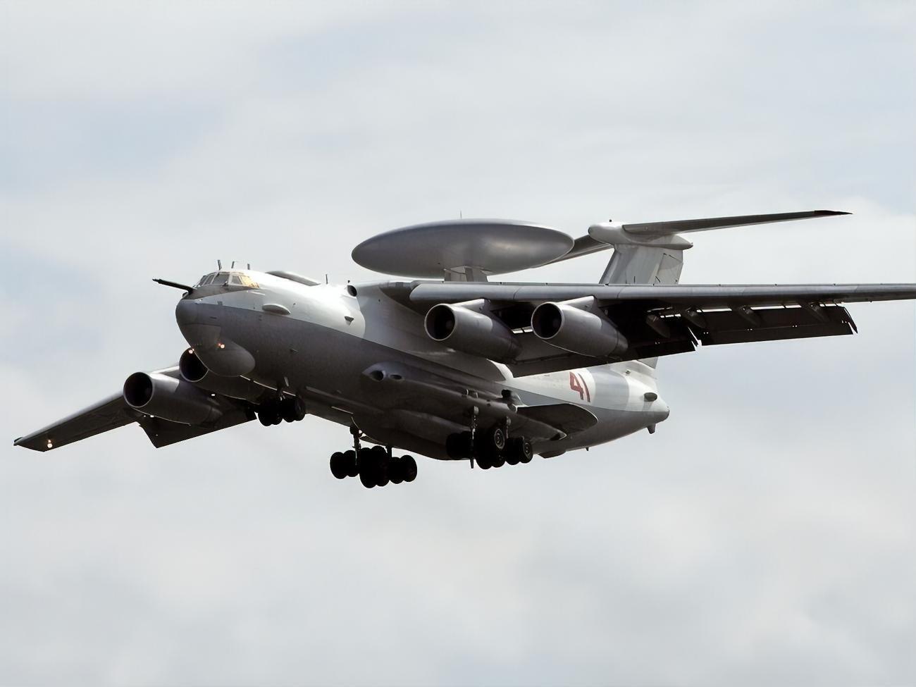 О повреждении самолета ДРЛО А-50 в результате двух взрывов стало известно 26 февраля