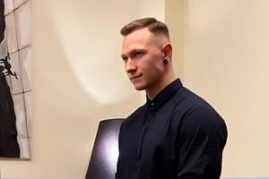 Суббота известен благодаря YouTube-проекту "Подкаст Терапия"