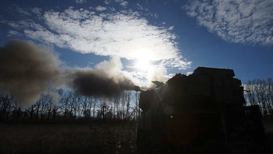 Подразделения ракетных войск и артиллерии ВСУ поразили две станции радиоэлектронной борьбы противника
