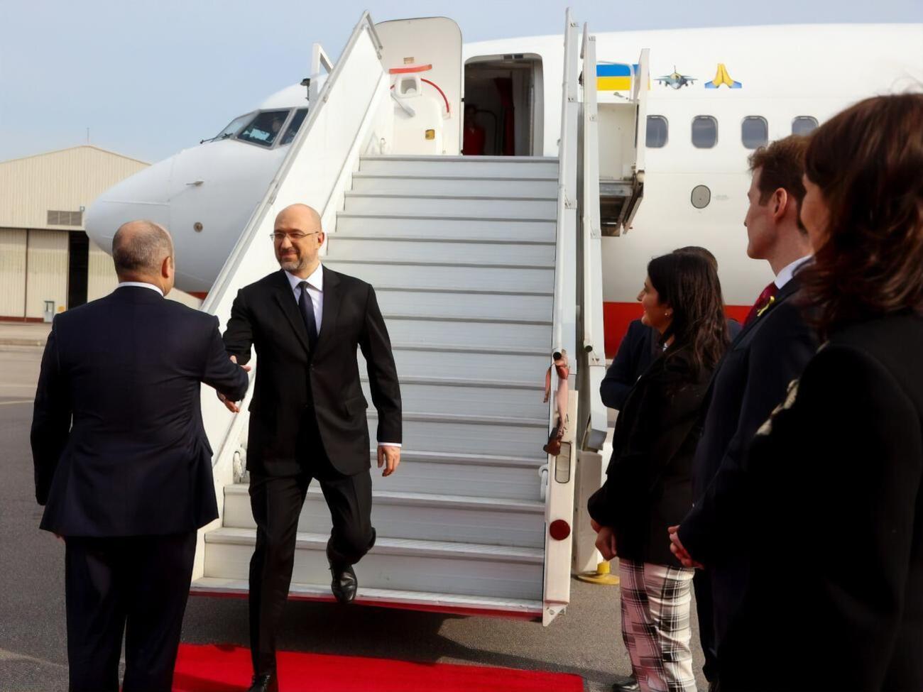 Шмигаль прибув у Канаду 11 квітня