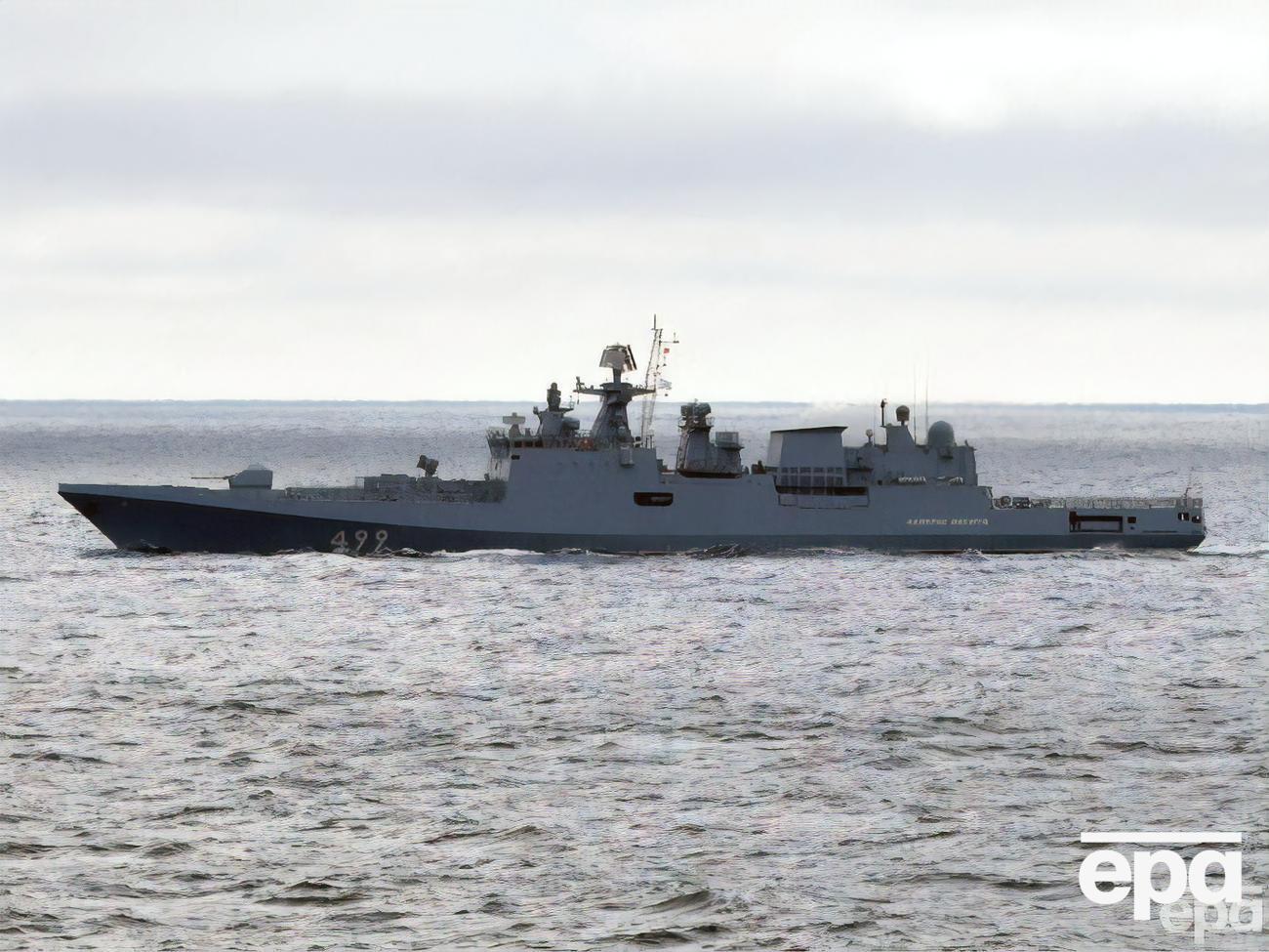 В Черном море на боевом дежурстве находится четыре российских корабля