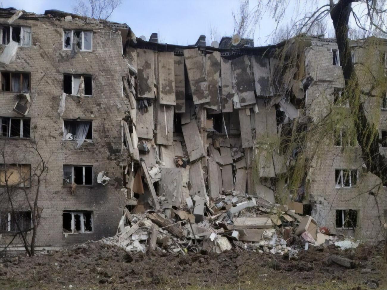Російські загарбники щодня обстрілюють населені пункти Донецької області