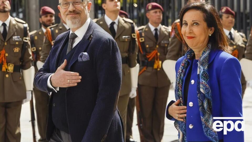Роблес назвала терміни доправлення танків від Іспанії в Україну