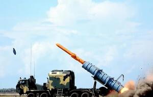 Українську протикорабельну крилату ракету "Нептун", яка підбила "Москву", розробили в київському конструкторському бюро "Луч" у 2010–2020 роках