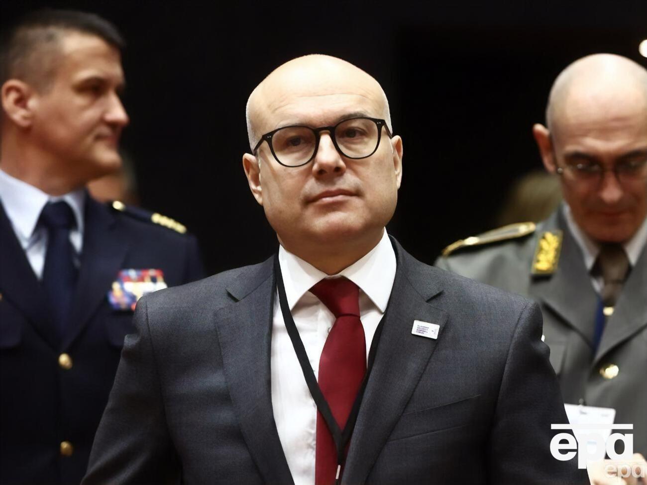 Вучевич заперечує будь-які постачання зброї Україні