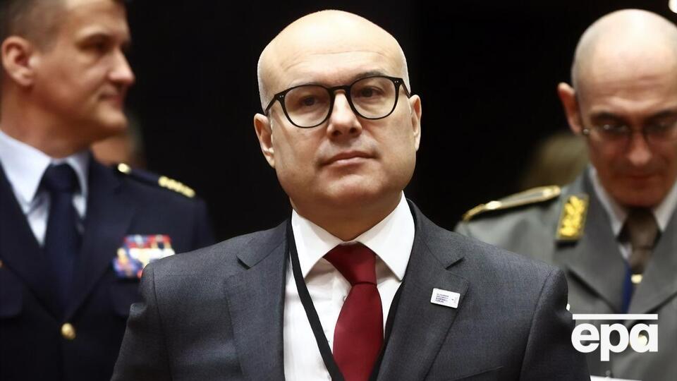 Вучевич заперечує будь-які постачання зброї Україні