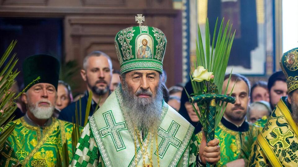 Онуфрий заявлял, что был "де-факто гражданином России", но позже лишился гражданства