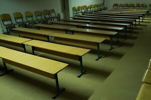 Не все укрытия в школах могут принять всех детей, отметил глава Минобразования Украины