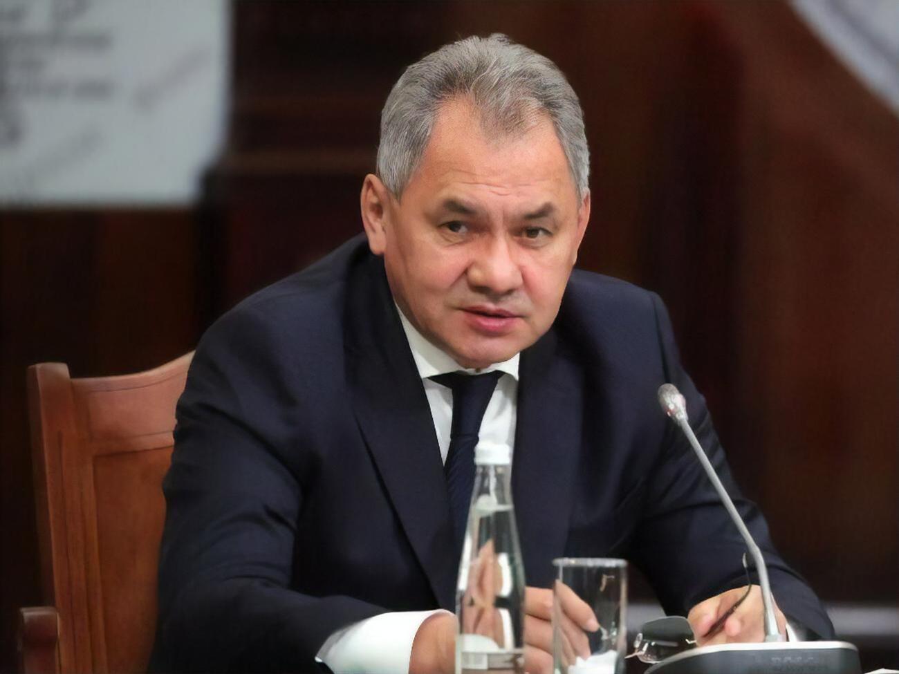 Шойгу пригласил в Россию Ли Шанфу