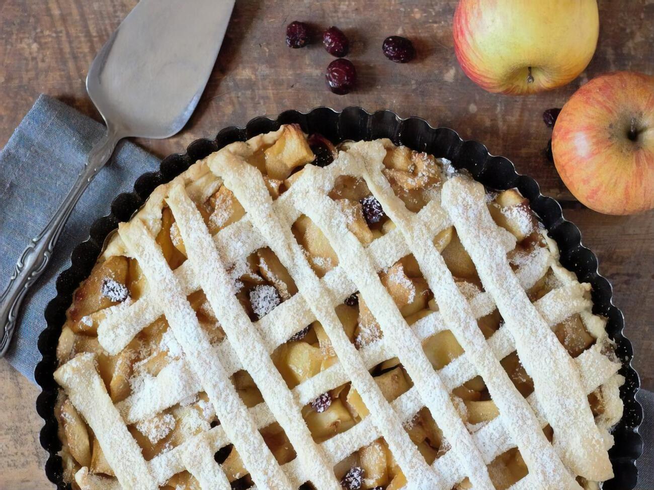 Остывшую выпечку легче вынуть из формы