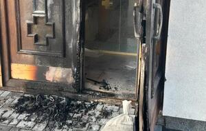 На месте поджога обнаружили связанную одежду