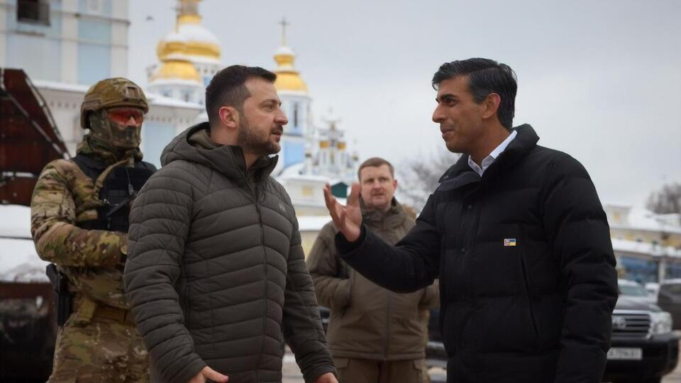 Зеленський і Сунак телефоном обговорили заходи щодо прискорення військової підтримки України