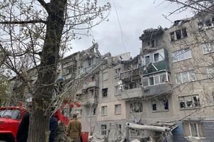 Оккупанты жестоко обстреляли Славянск, попав по жилым домам, отметил Зеленский