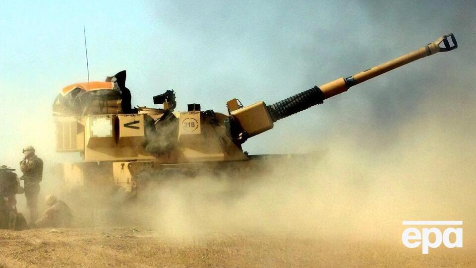 AS90 є на озброєнні трьох польових полків королівської кінної артилерії та королівської артилерії Великобританії