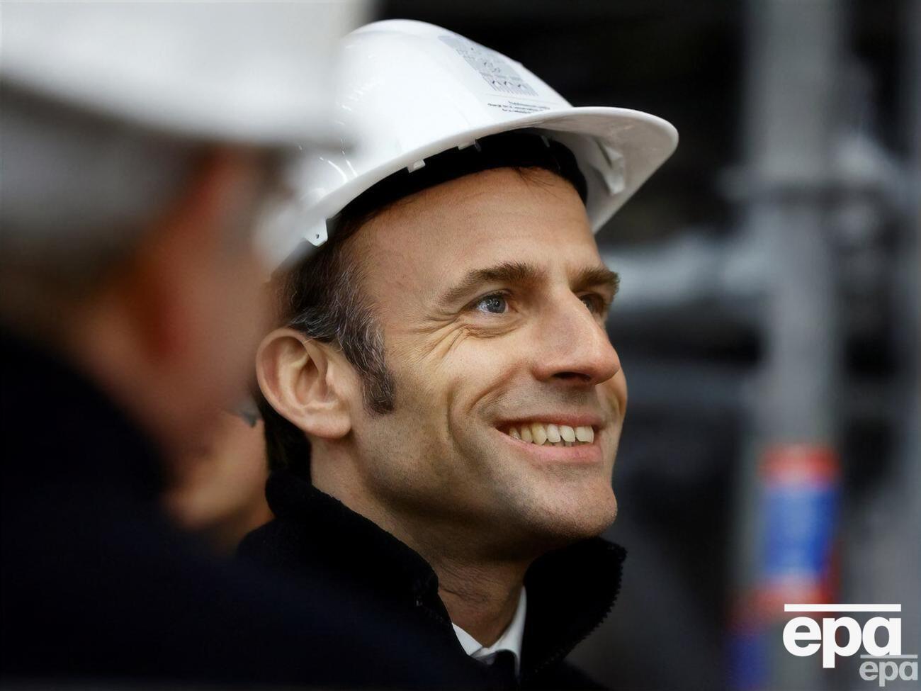 Макрон, несмотря на охватившие Францию протесты, ввел в действие пенсионную реформу