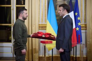 Зеленский провел продолжительные телефонные переговоры с Макроном