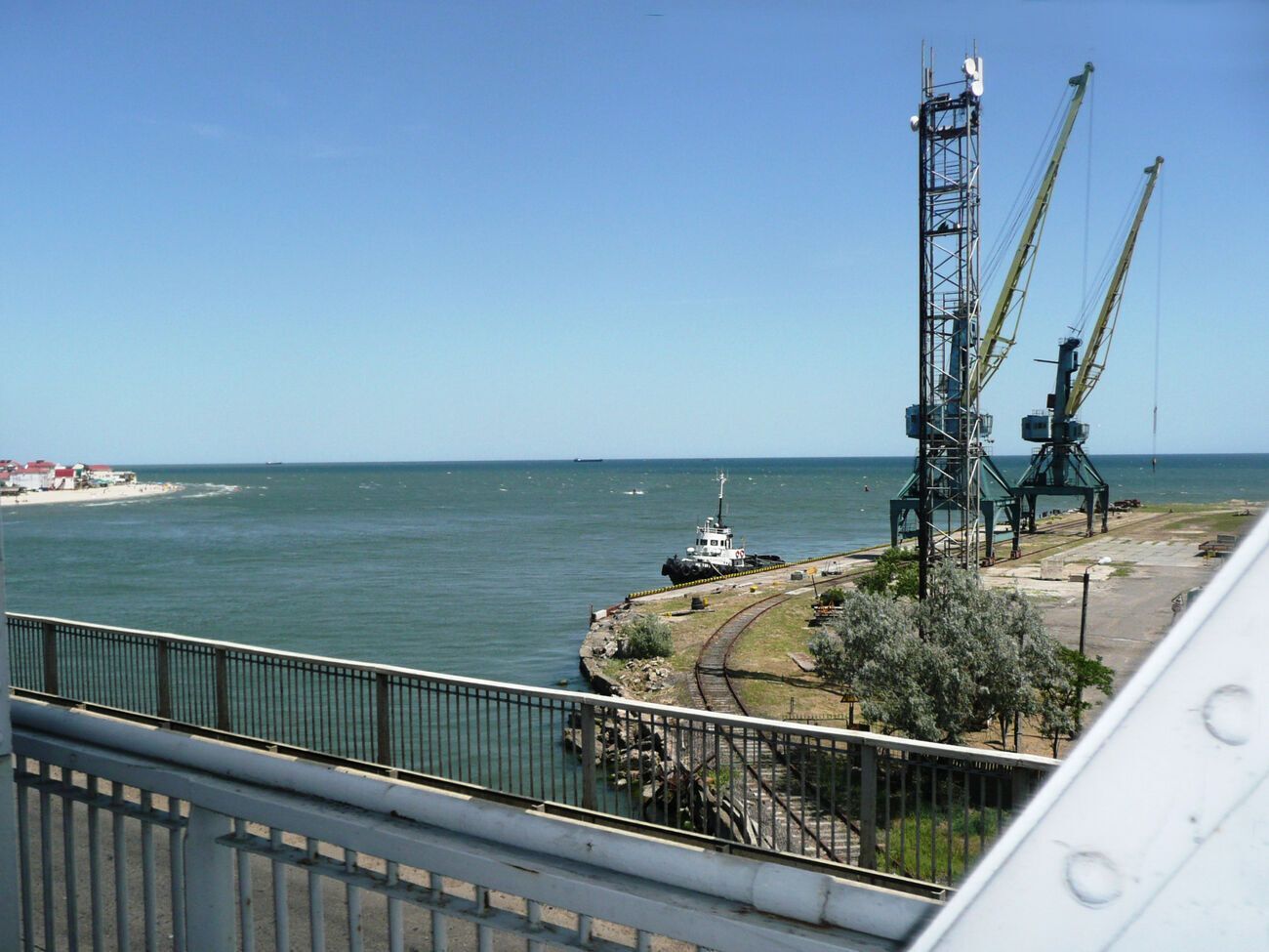 По данным ФГИУ, порт является убыточным