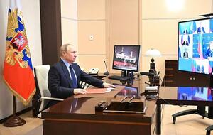 Путин очень избирательно пользуется каналами коммуникации