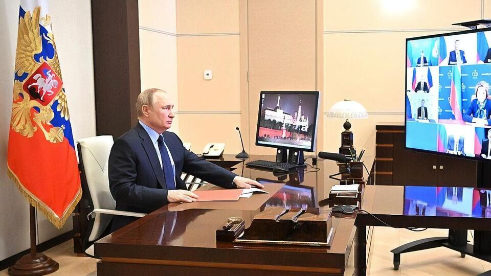 Путин очень избирательно пользуется каналами коммуникации