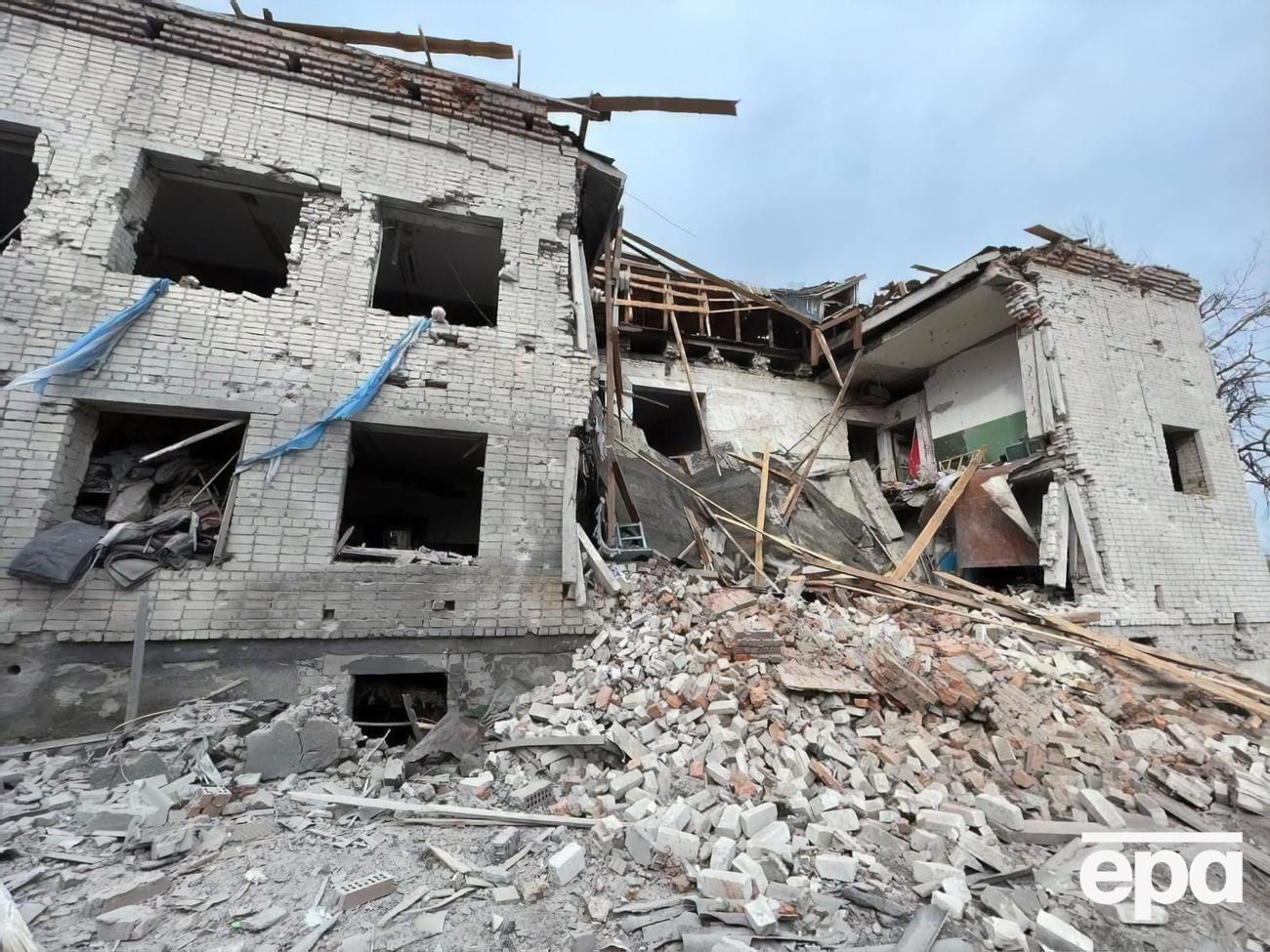 Унаслідок авіаудару окупантів по будівлі психоневрологічного інтернату дістала поранення 70-річна жінка, зазначили в ОГПУ