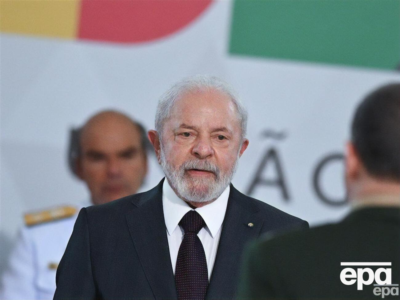 Да Силва заявил, что "необходимо убедить страны, поставляющие оружие и поощряющие войну, прекратить"