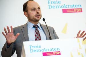 Кара-Мурзу приговорили к 25 годам тюрьмы