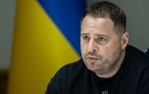 Мир должен видеть лицо России, "не бояться, а жестко бить", отметил Ермак