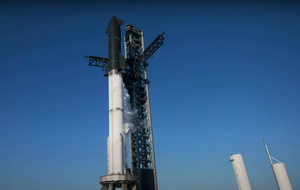 Обратный отсчет остановили за 40 секунд до старта